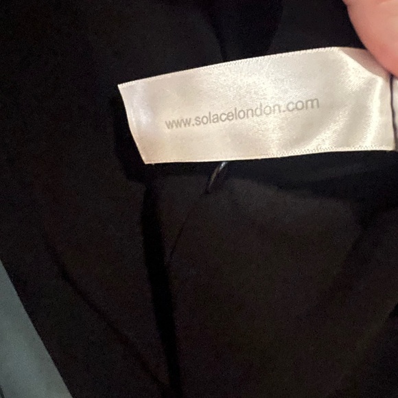 Solace London Rossi Halter Plunge V-Neck Wide Leg Jumpsuit Black Size 2-4? - Picture 7 of 15